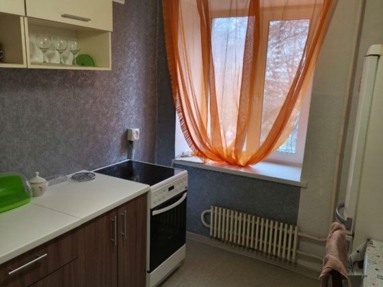 Сдам 2ком квартиру м Метростроителей Харьков