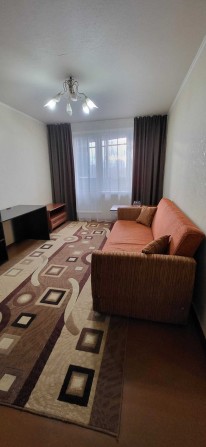 СДАМ  1-комн квартиру у  ст. метро Защитников Украины и Спортивная MV - фото 1