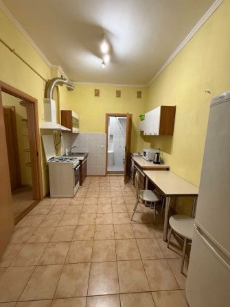 Оренда 2-кімнатної квартири в центрі Львова, вул. Коперника - фото 1