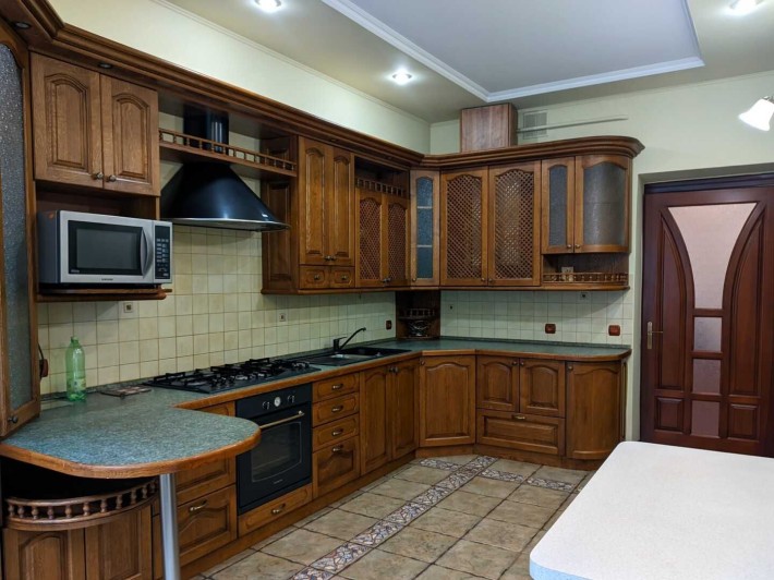 Оренда 3-кімнатної квартири вул. Вітовського - фото 1