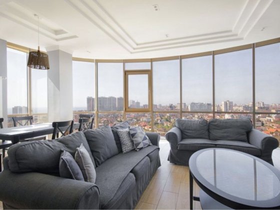 Панорамная 4к студия в Аркадии