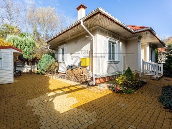 Оренда будинку з генератором та басейном, Романків Романков