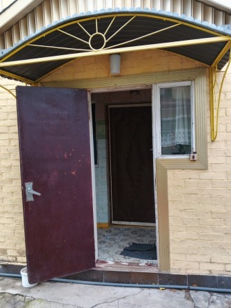 Здам пів дому на 3 кімн.Всі умови. - фото 1