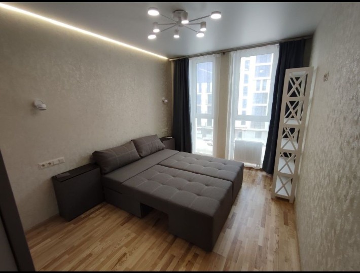 Оренда однокімнатної квартири (спальня+кухня студіо)ЖК Вашингтон Сіті. - фото 1