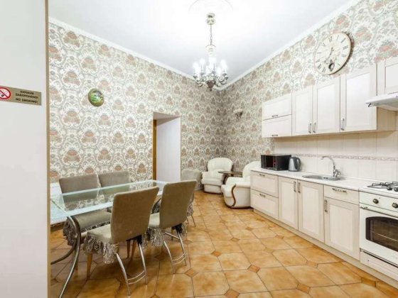 Центр Екатерининская  Воронцовский пер 3 ком 90 Кв. Одесса