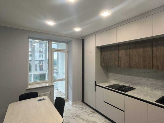 Оренда 2 кім. квартири вул. Роксоляни Львов