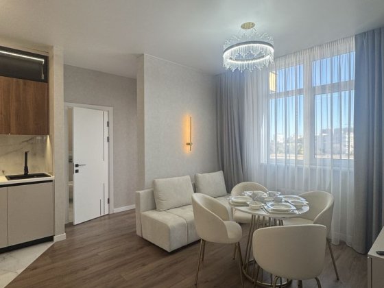 Сдам 2 х комнатную квартиру на Краснова с террасой. Одеса