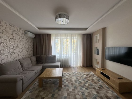 Оренда класної квартири в новобудові по вул Жксминова Зелена Львів