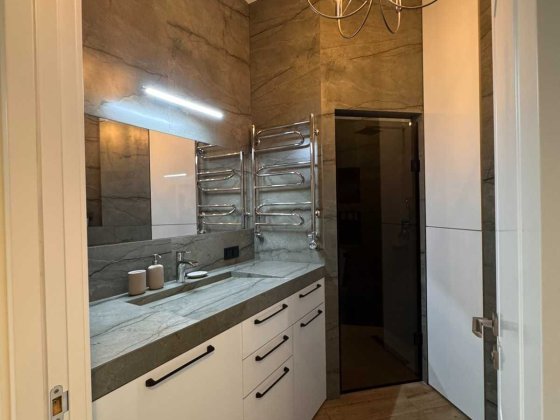 Розкішна 2 к квартира в Центрі . авторський ремонт. Стрийський Парк. Львов