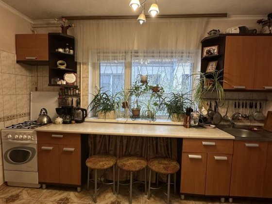 Сдам 2-ную кварт / дом р-н Черемушки, ул К. Комарова / 3-я ст Люст дор Одесса