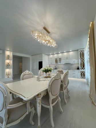 Сдам 2 х ком. квартиру в жк 4 Сезона - фото 1