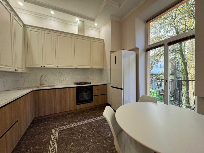 Оренда 2 кім. квартири в центрі міста. Перша здача! - фото 1