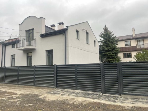 Довгострокова оренда стильної 2-кімнатної квартири з паркінгом Львів