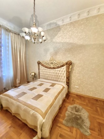 Оренда автентичної квартири в центрі, біля парку Івана Франка - фото 1