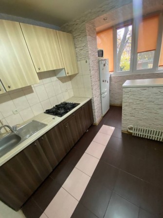 Сдам 1к квартиру на Алексеевке, пр. Победы, 68Б - фото 1