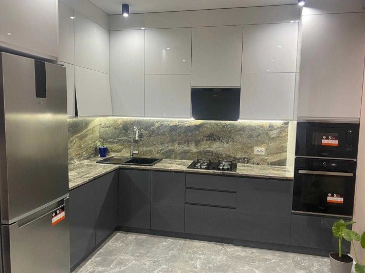 Оренда 3 кім. квартири по вул. Жасминова - фото 1