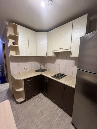 Сдам 2 к кв метро Студенческая ул Валентиновская 27 - фото 1