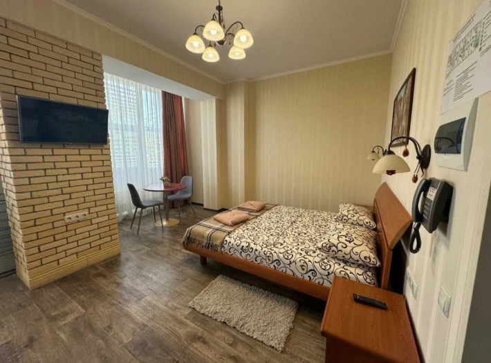 1 квартира новые дома дворец спорта, Григоренко 39, срок от 1 месяца - фото 1