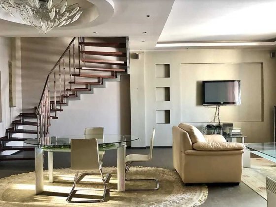 Оренда вул Сахарова Пентхаус Трирівневий Новобуд Ближній центр Паркінг