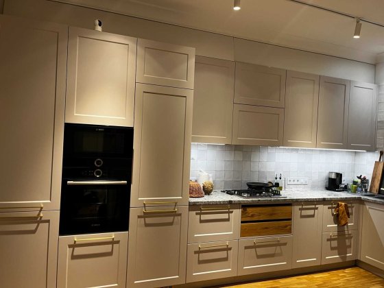 Центр Львова Дизайнерський Ремонт. 3 кімнати Оренда. вул Грушевського. Львів