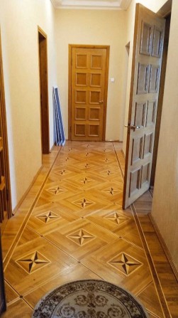 Сдам свою 3х ком. квартиру в  центре. Метро Бекетова. - фото 1