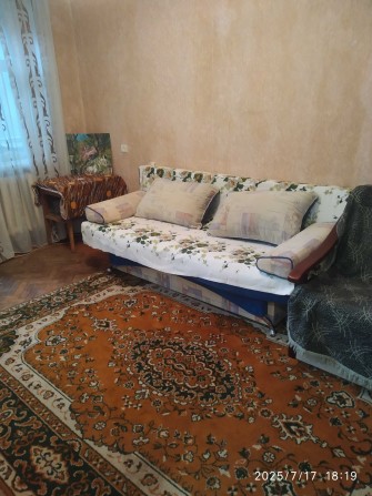 Сдам квартиру- гостинку - фото 1