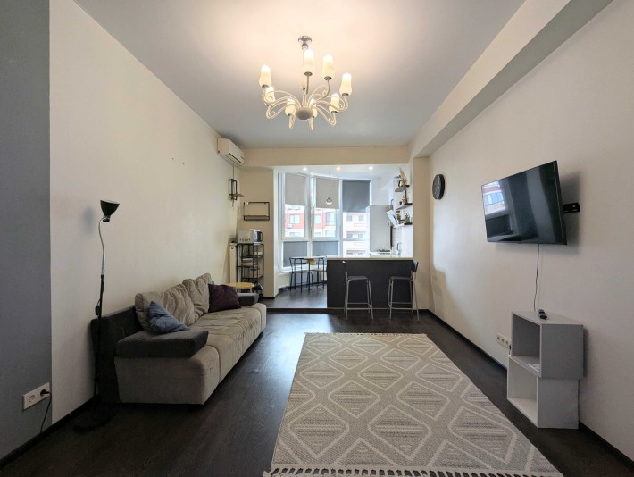 1-комнатная с кухней-студией, ЖК Армейский, Парк Победы. - фото 1