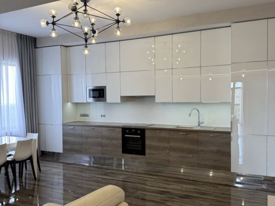 Шикарная 3к в центре города Одесса