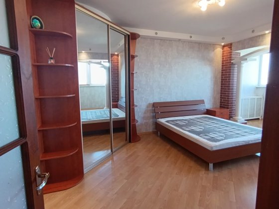 Сдам 2х ком кв +кухня-студия Таирова Одесса