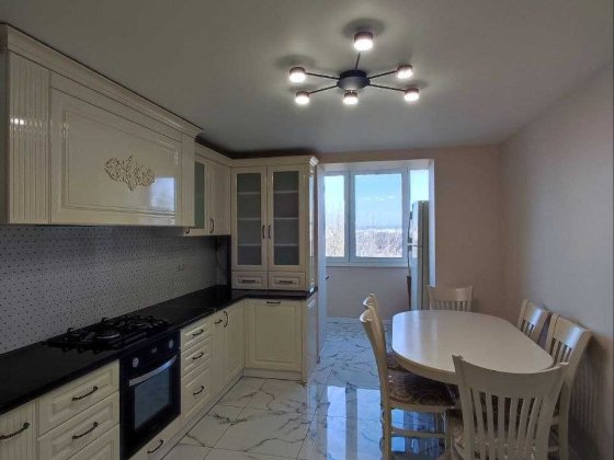 Здам в оренду простору 3-кімнатну квартиру! Микитинці