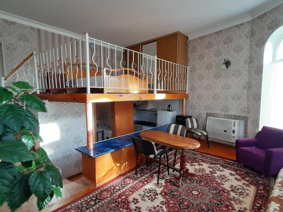 Большая 1-ком квартира, оплата за 1 мес., коммунальные 2000 грн. Святопетрівське