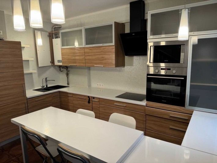 Оренда дворівневої 3-кімн. квартири с. Святопетрівське - фото 1