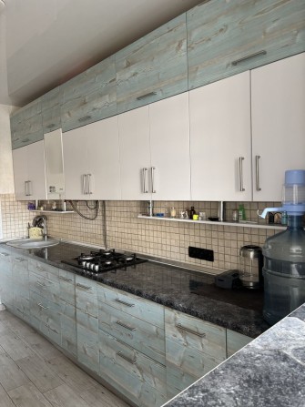 Світла квартира Grand Villas 39 м2 Гранд Віллас в Ворзелі - фото 1