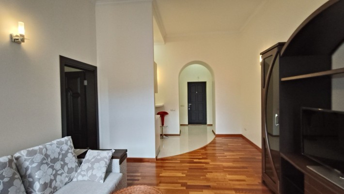 Сдам квартиру в центре - фото 1