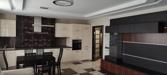 ЖК Чайка 3кімн. 23000 грн вул. Лобановського 13 м. Житомирська - фото 1