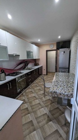 Оренда затишної  3 кімнатної квартири в новобудові у Винниках - фото 1