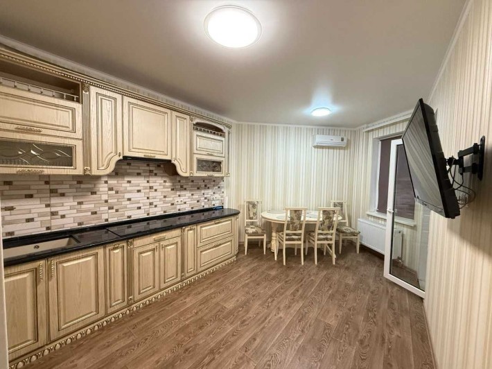 Аренда 2 комнатной квартиры с новым ремонтом ЖК Радужный - фото 1