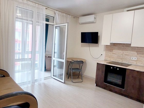 Сдам смарт в Артвилле с лоджией,  рабочим местом Авангард