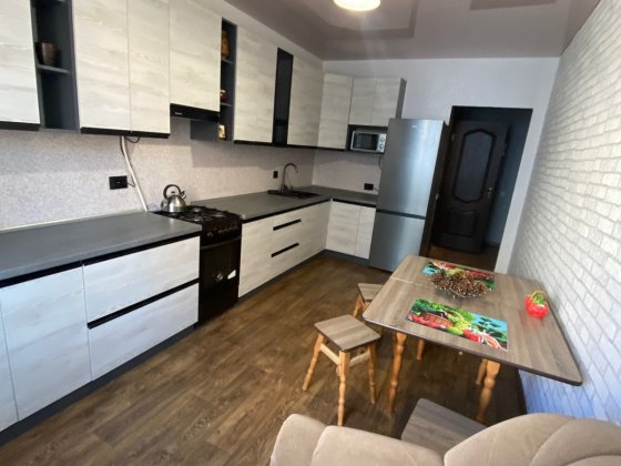 Сдам 1 кв с ремонтом ус Сахарова ЖК Чайка. Крыжановка