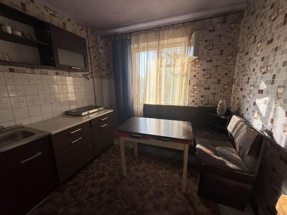 Сдается 2-комнатная квартира на левом берегу 1 мкр Куриловка