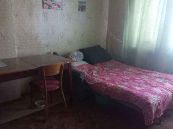 Здається кімната в гуртожитку Шостка