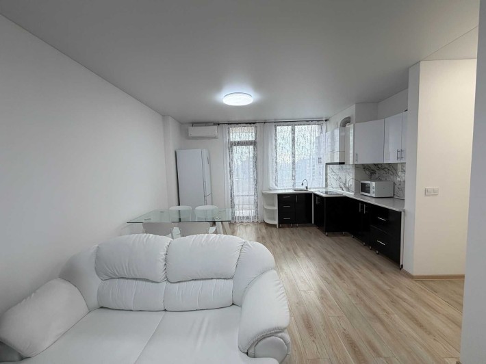 Оренда 1 кімнатна Манхетен!Видова на Озеро! - фото 1