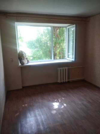 Кімната у малосімейці без меблів (малосімейка) - фото 1