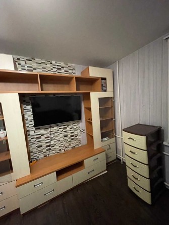 Сдам комнату в общежитии, на Алмазном, ул К. Шоссе д 58 в блоке 2 ком. - фото 1