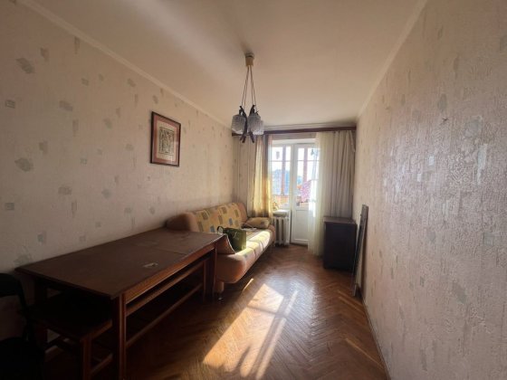 Здам кімнату в квартирі для працюючої дівчини в центрі Ровно