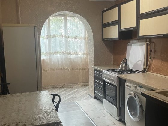 Оренда кімнати ,в 3 -кімнатній квартирі Рівне