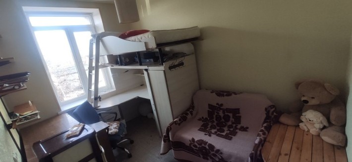 Здаеться кімната , для студентів дівчат , жінок можливо з дитиною ! - фото 1