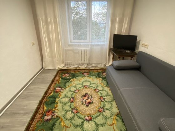 Оренда кімнати у гуртожитку 3 поверх Чернівці