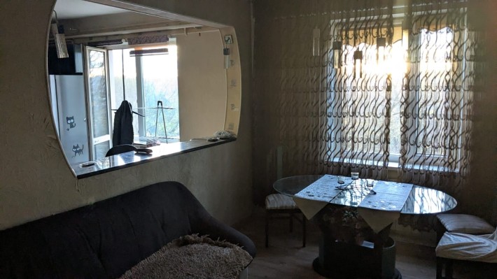 Аренда кімнат для студентів (дівчат) в центрі міста.
Адрес: У - фото 1