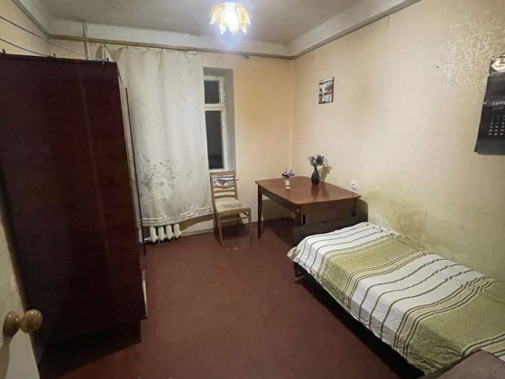 Здається кімната без хазяїв,метро Лісова 15 хвилин пішки Київ